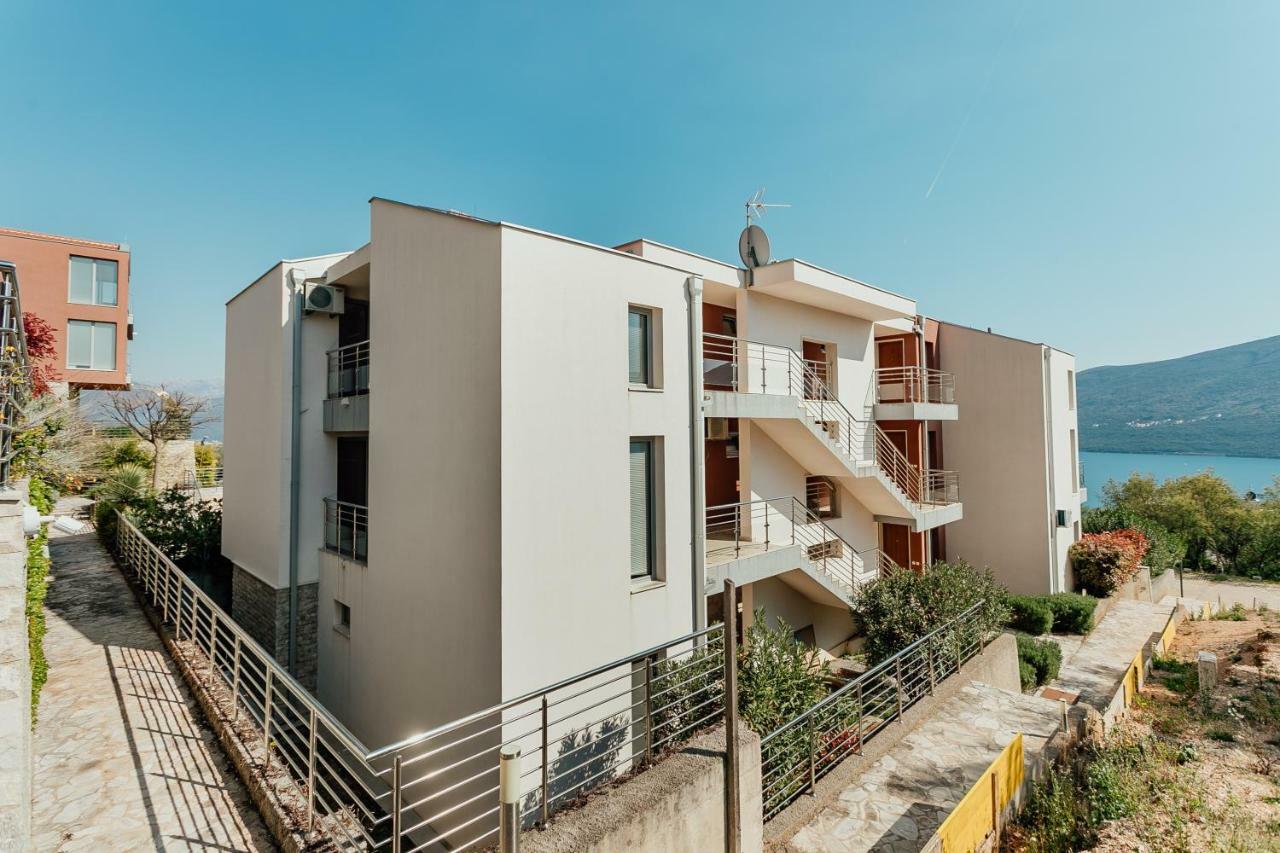 Апартаменты Acacia Hill A3 Дженовичи Экстерьер фото