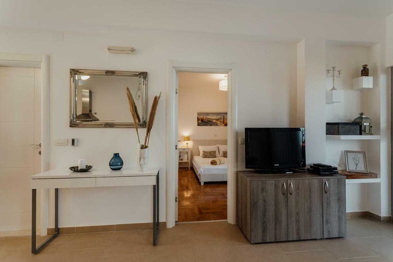 Апартаменты Acacia Hill A3 Дженовичи Экстерьер фото