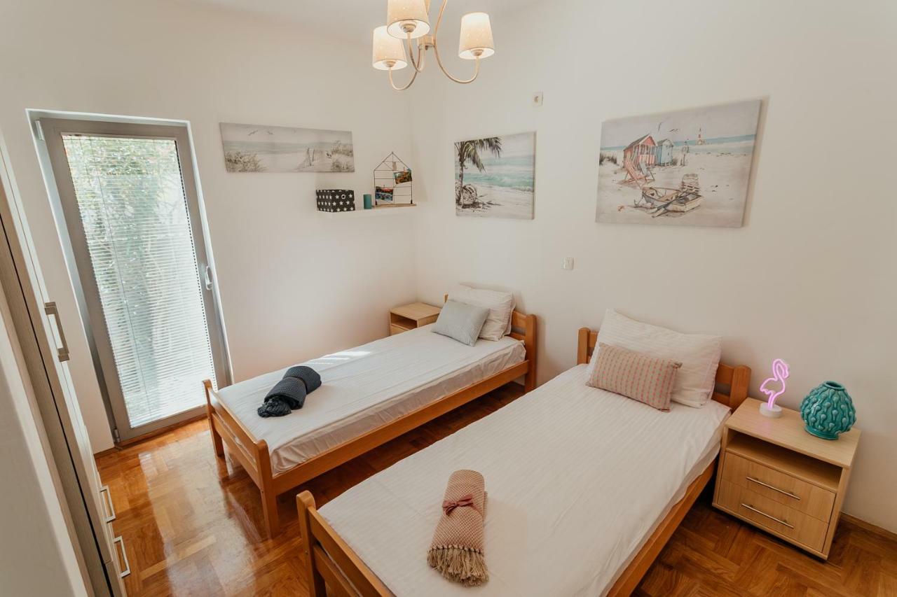 Апартаменты Acacia Hill A3 Дженовичи Экстерьер фото
